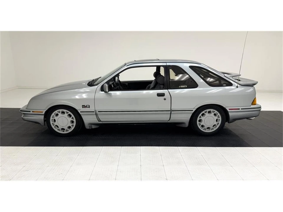 1985 Merkur XR4Ti - Image 2 of 31