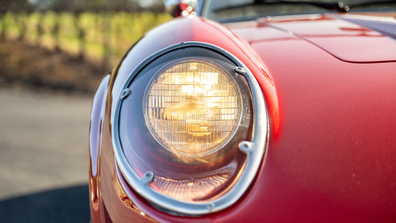 1985 Modena - Image 21 of 31