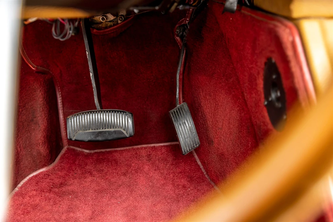 1985 Modena - Image 30 of 31