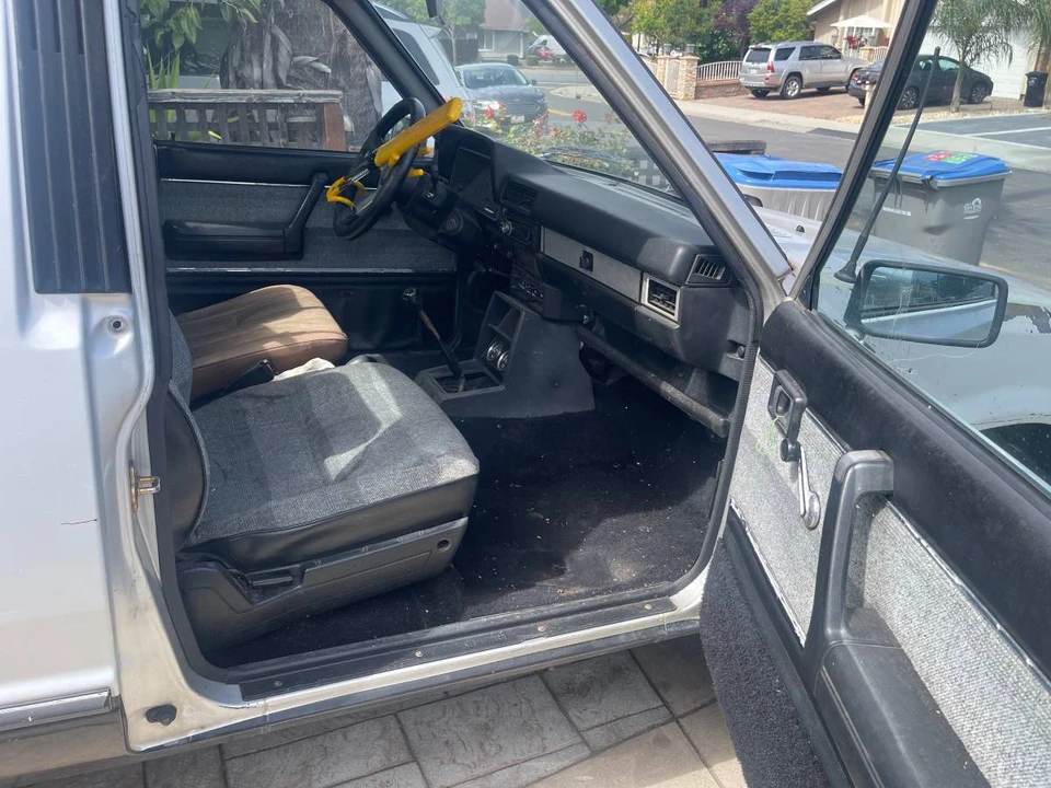 1985 Nissan Frontier - Image 4 of 7
