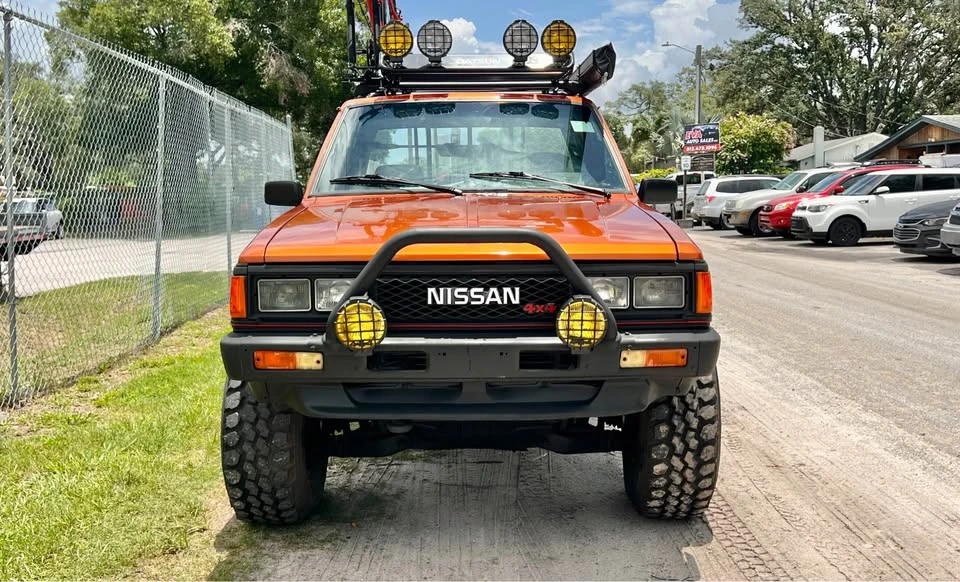 1985 Nissan - Image 7 of 17
