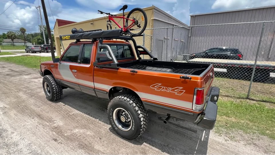 1985 Nissan - Image 5 of 17