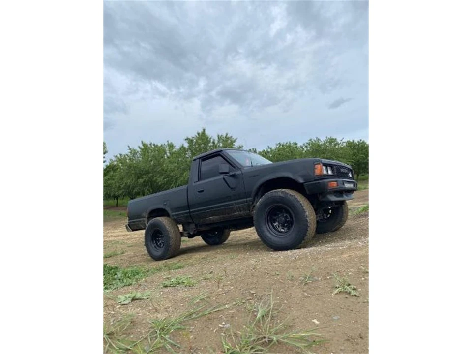 1985 Nissan Frontier - Image 10 of 13