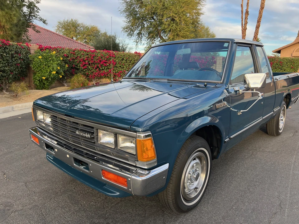 1985 Nissan - Image 9 of 31
