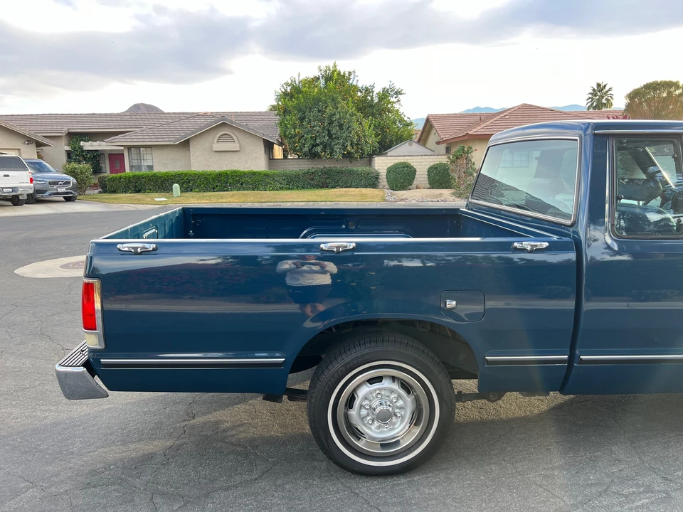 1985 Nissan - Image 31 of 31