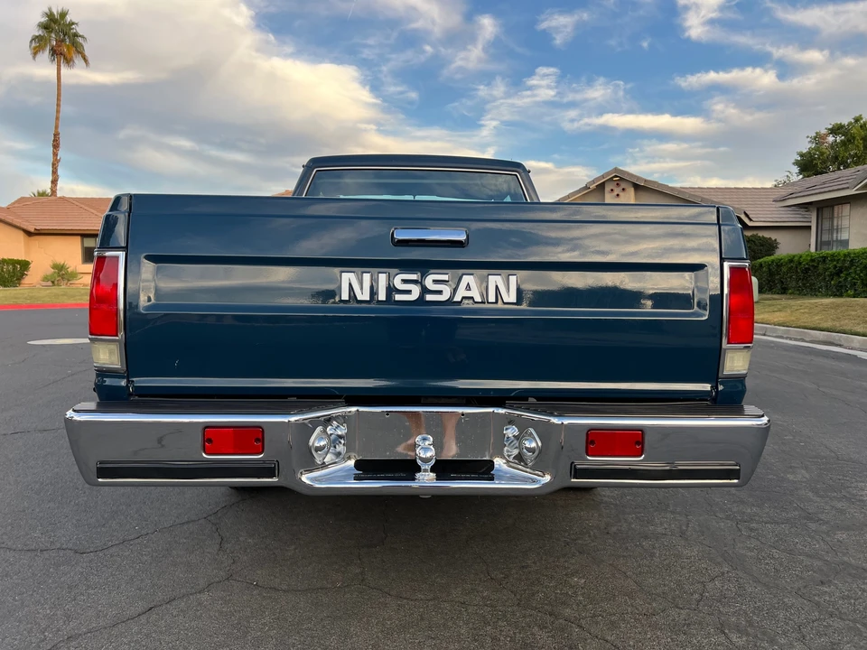 1985 Nissan - Image 21 of 31