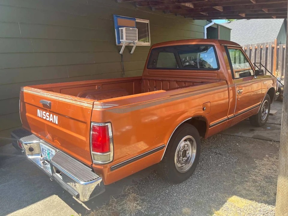 1985 Nissan Frontier - Image 5 of 13
