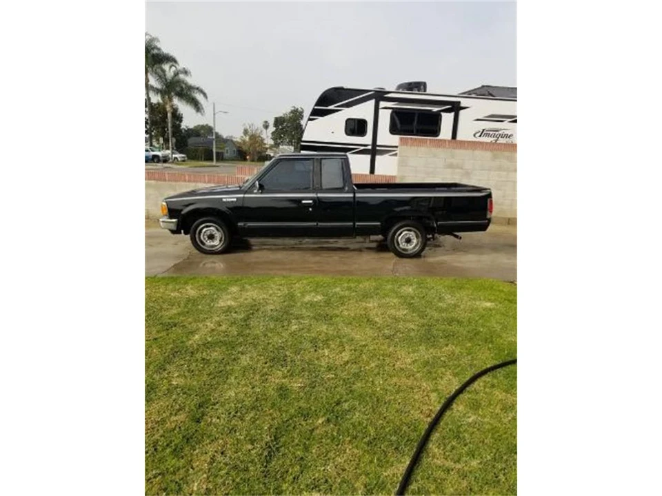 1985 Nissan Frontier - Image 8 of 14