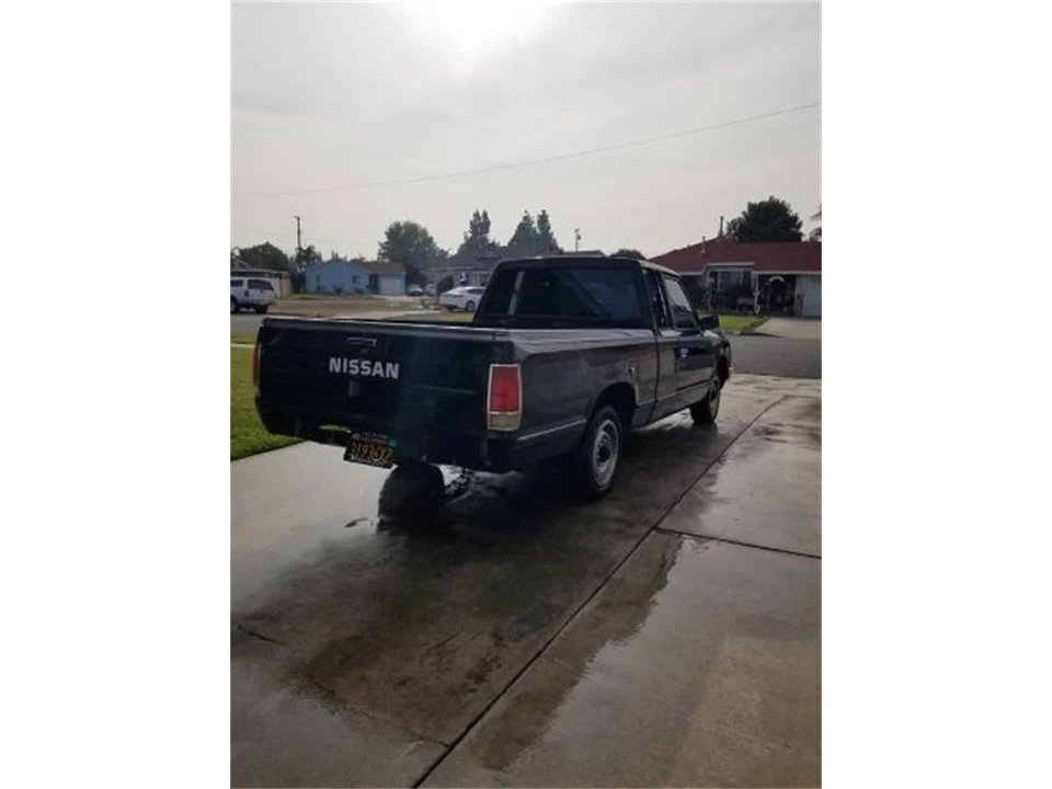 1985 Nissan Frontier - Image 10 of 14