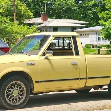 1985 Nissan 720 Regular Cab Base