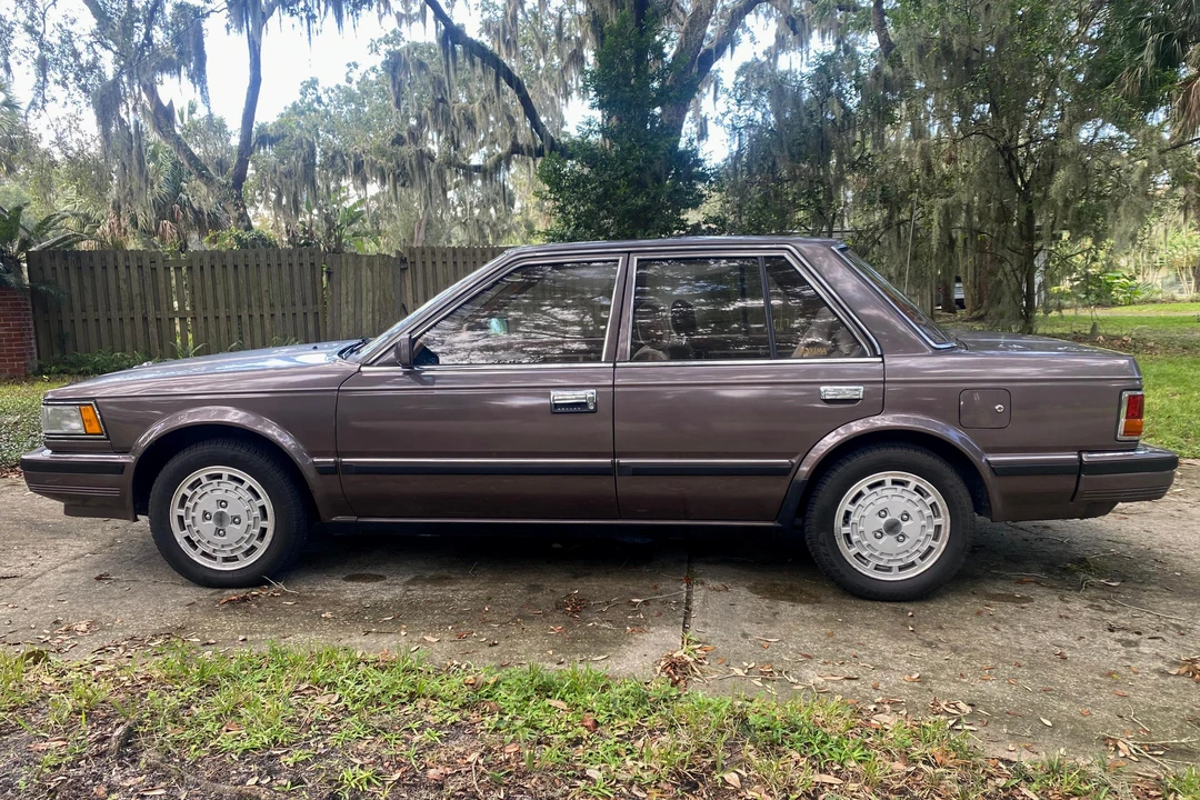 1985 Nissan Maxima 2nd Gen - Image 3 of 31