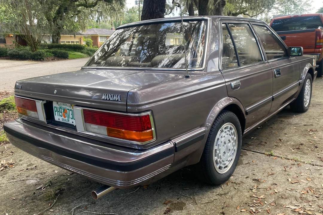 1985 Nissan Maxima 2nd Gen - Image 4 of 31