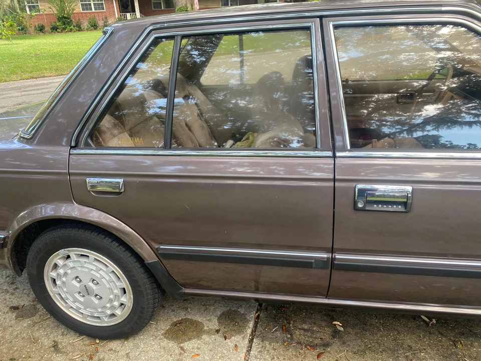1985 Nissan Maxima 2nd Gen - Image 24 of 31