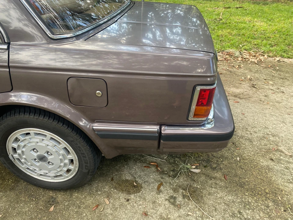 1985 Nissan Maxima 2nd Gen - Image 19 of 31