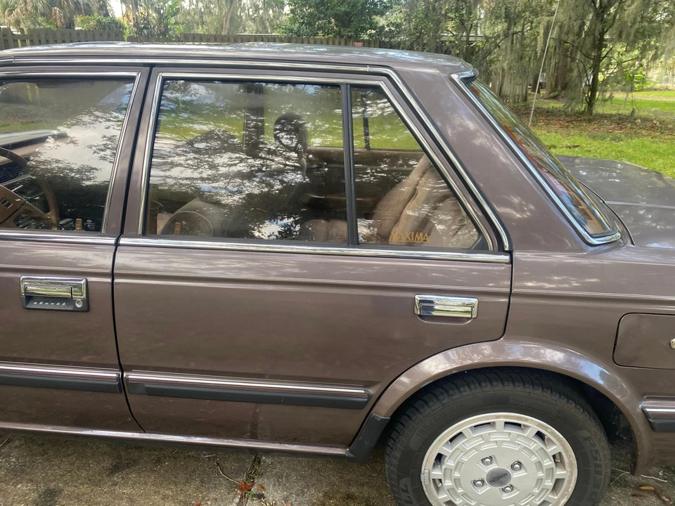 1985 Nissan Maxima 2nd Gen - Image 17 of 31