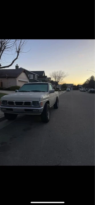 1985 Nissan Frontier - Image 5 of 5