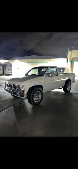 1985 Nissan Frontier - Image 4 of 5