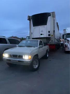 1985 Nissan d21 pick up truck