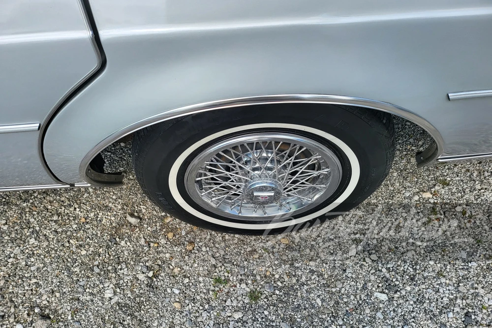 1985 Oldsmobile 88 - Image 6 of 8