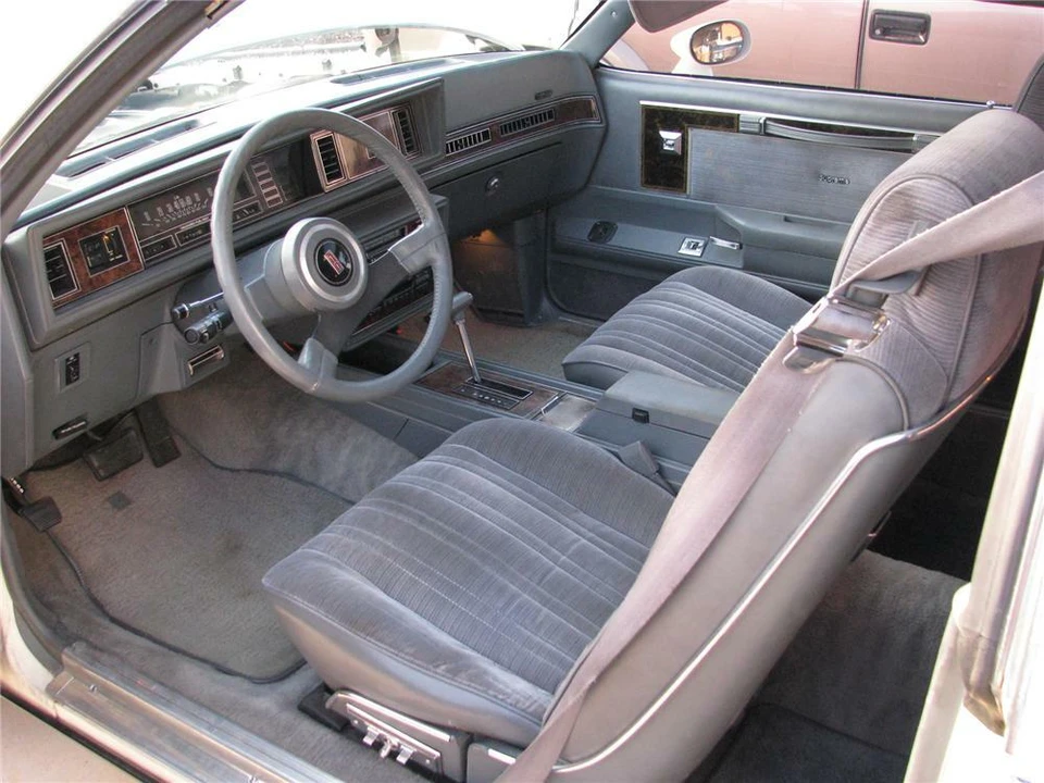 1985 Oldsmobile Cutlass 5th Gen - Image 3 of 4