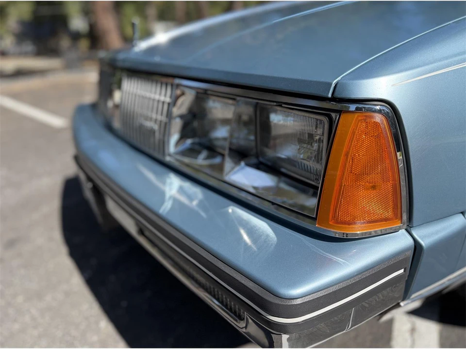 1985 Oldsmobile 98 - Image 27 of 31