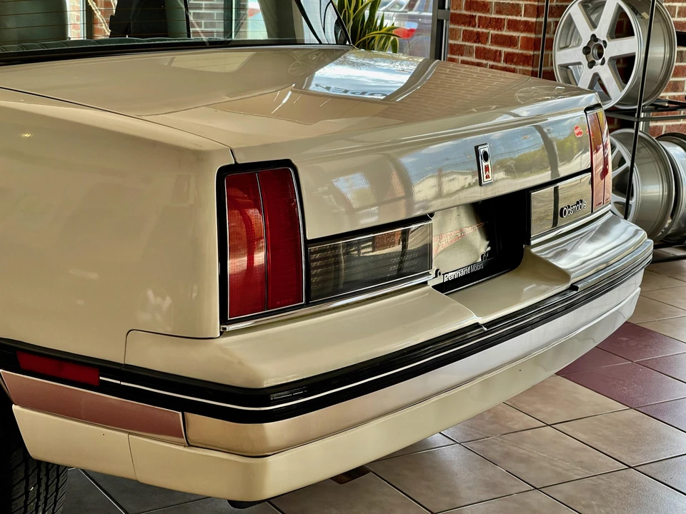 1985 Oldsmobile Calais - Image 14 of 31