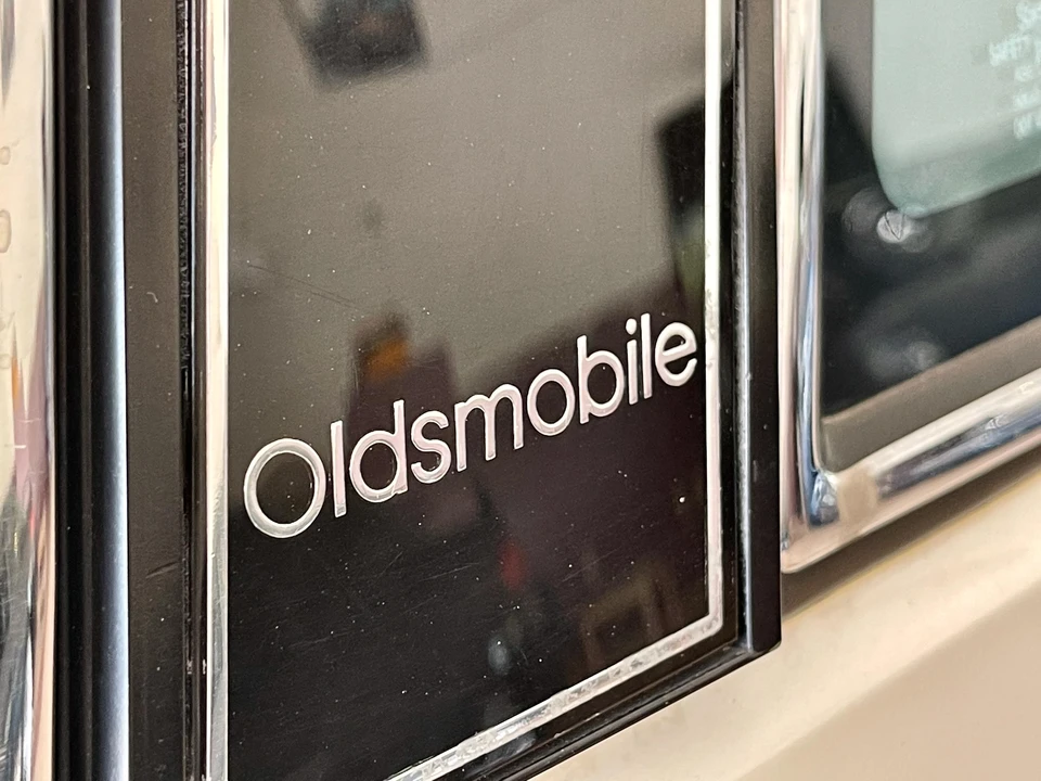 1985 Oldsmobile Calais - Image 22 of 31