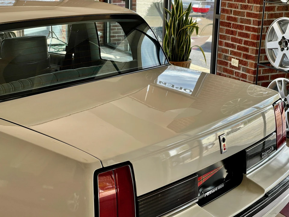 1985 Oldsmobile Calais - Image 15 of 31