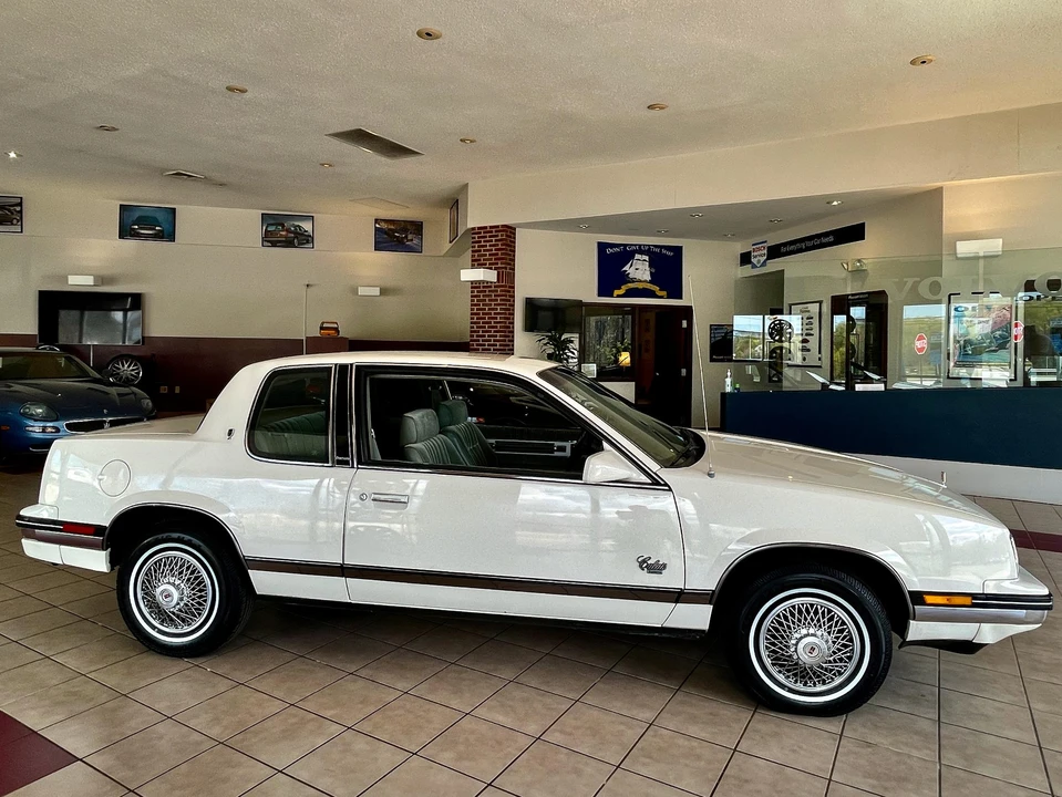 1985 Oldsmobile Calais - Image 9 of 31