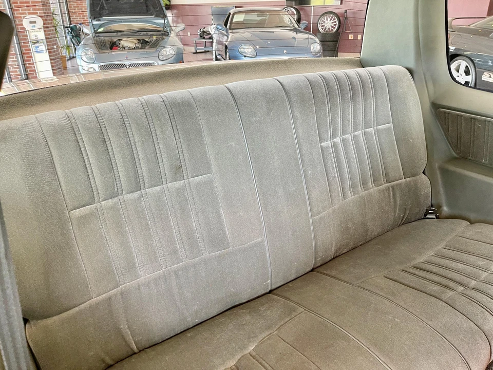 1985 Oldsmobile Calais - Image 31 of 31
