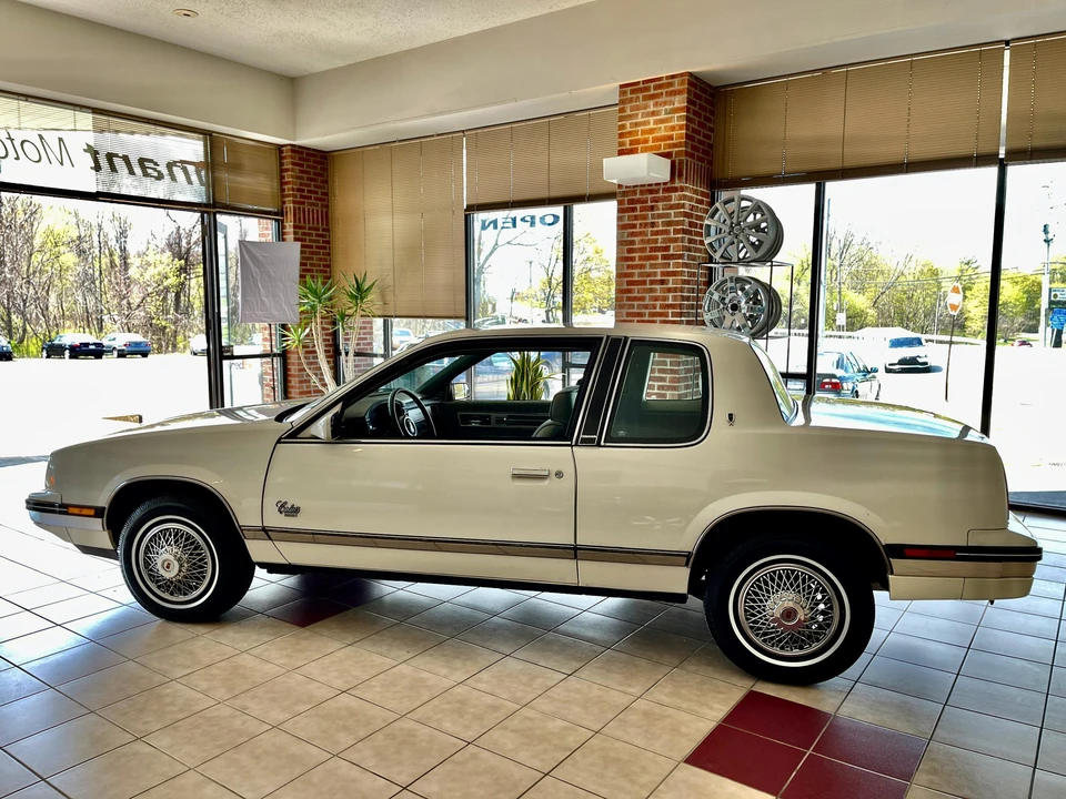1985 Oldsmobile Calais - Image 7 of 31