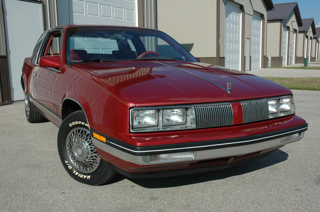 1985 Oldsmobile Calais - Image 3 of 31