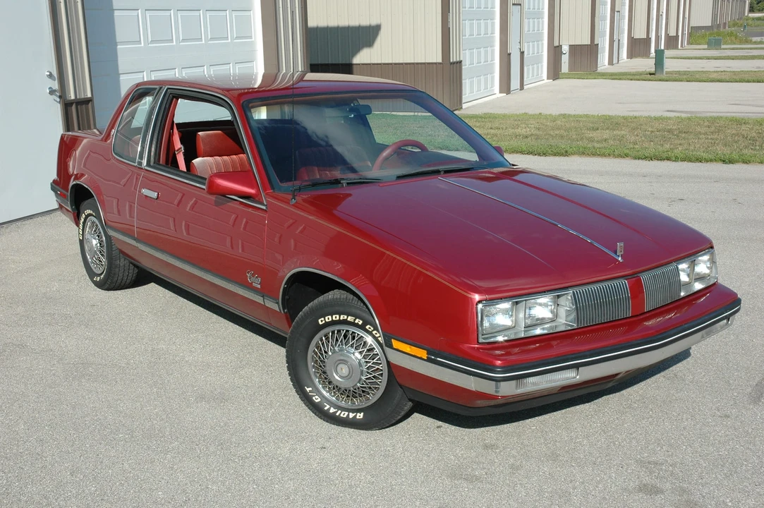 1985 Oldsmobile Calais - Image 4 of 31