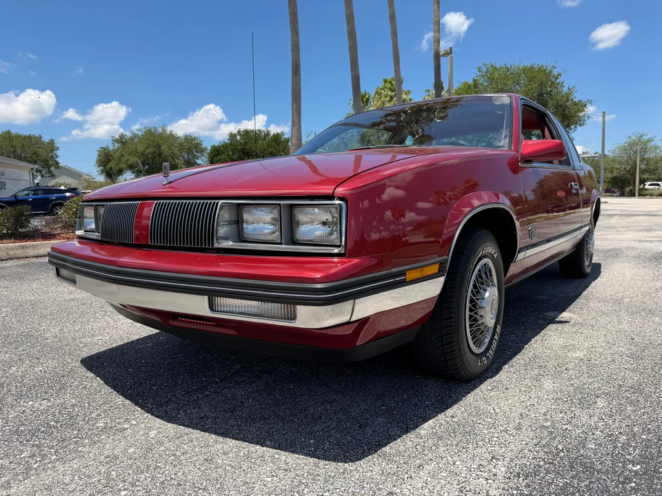 1985 Oldsmobile Calais - Image 9 of 31