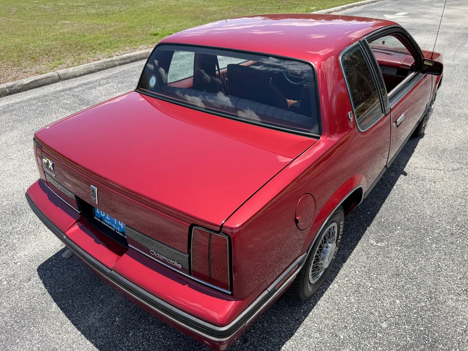 1985 Oldsmobile Calais - Image 23 of 31