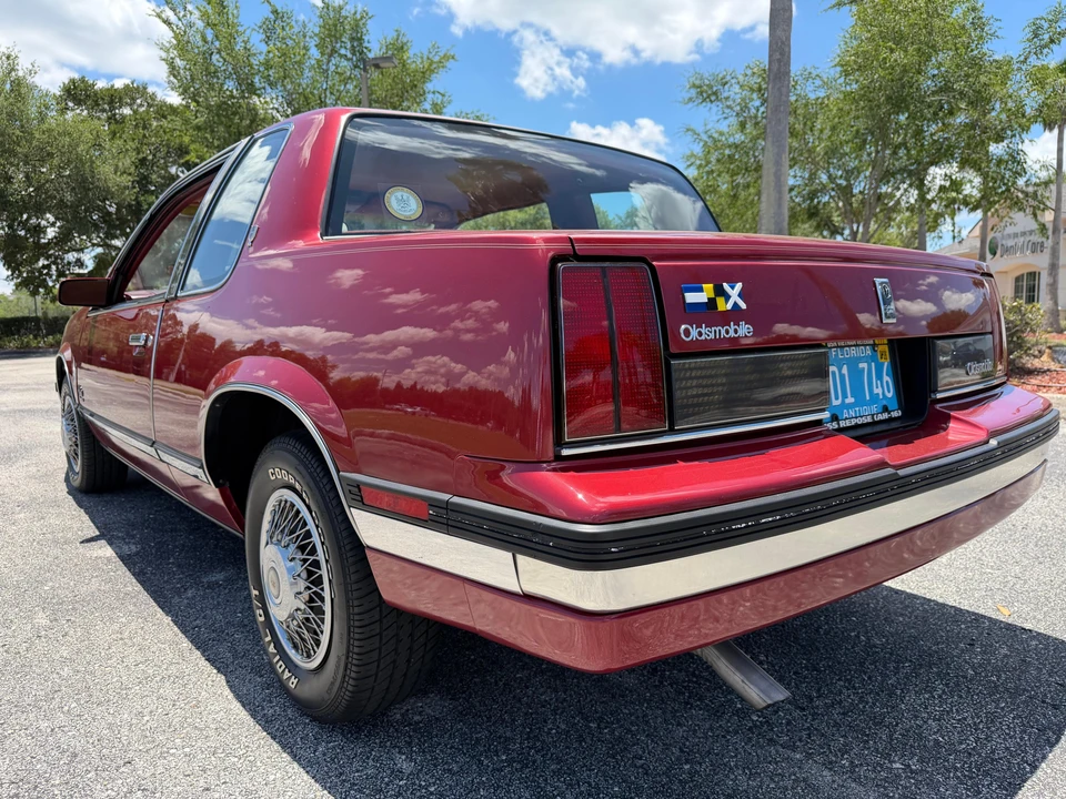 1985 Oldsmobile Calais - Image 20 of 31