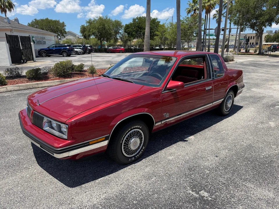 1985 Oldsmobile Calais - Image 11 of 31
