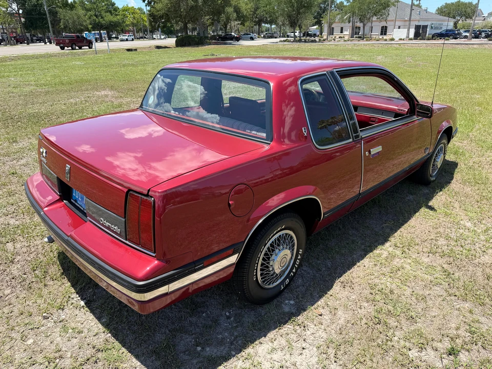 1985 Oldsmobile Calais - Image 25 of 31