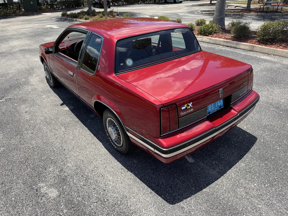 1985 Oldsmobile Calais - Image 19 of 31
