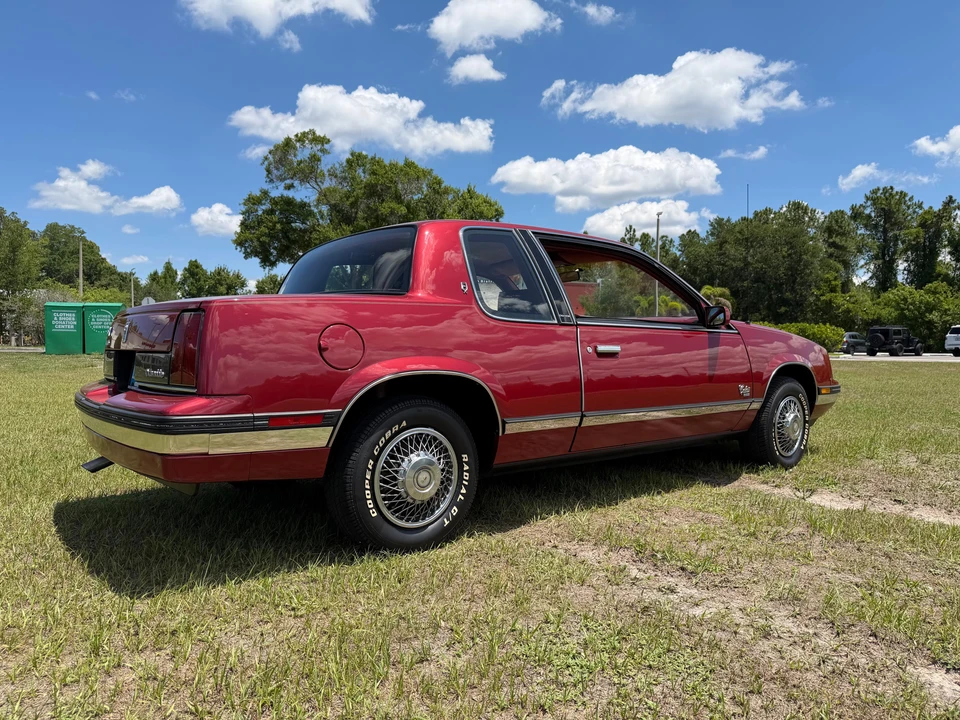 1985 Oldsmobile Calais - Image 29 of 31