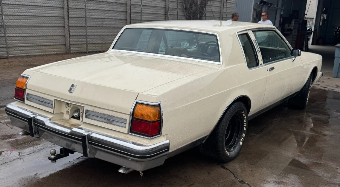 1985 Oldsmobile Cutlass 5th Gen - Image 2 of 9