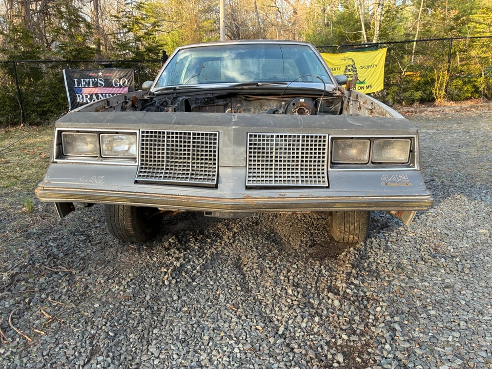 1985 Oldsmobile Cutlass 5th Gen - Image 15 of 16