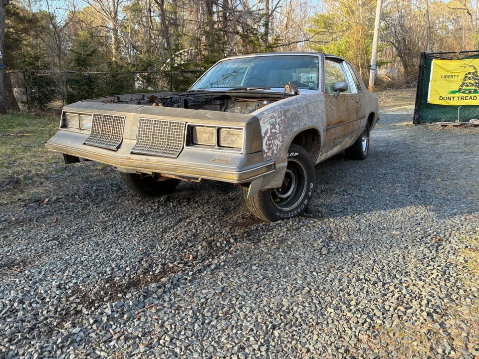 1985 Oldsmobile Cutlass 5th Gen - Image 4 of 16
