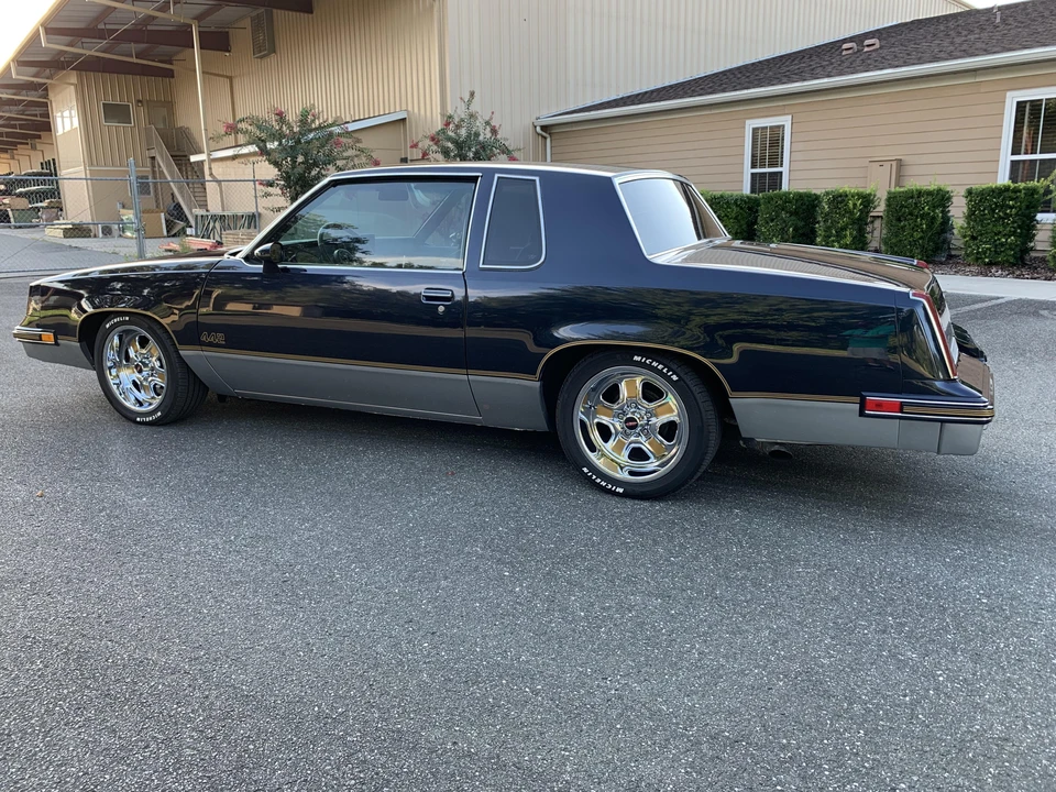1985 Oldsmobile Cutlass 5th Gen - Image 8 of 8