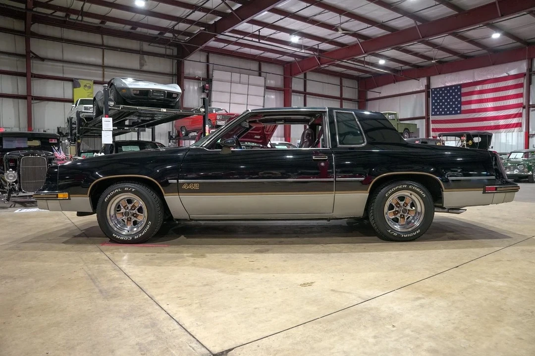 1985 Oldsmobile 442 4th Gen - Image 4 of 12