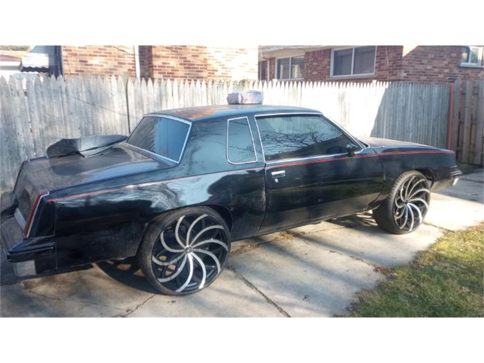 1985 Oldsmobile Cutlass 5th Gen - Image 7 of 7
