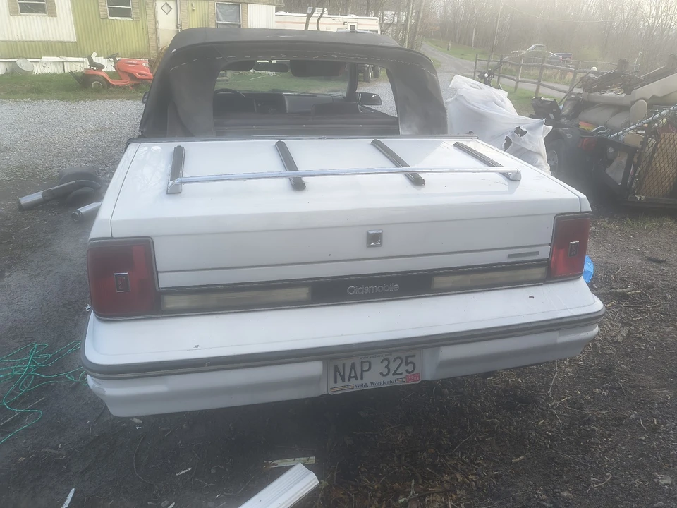 1985 Oldsmobile Cutlass Supreme - Image 2 of 10