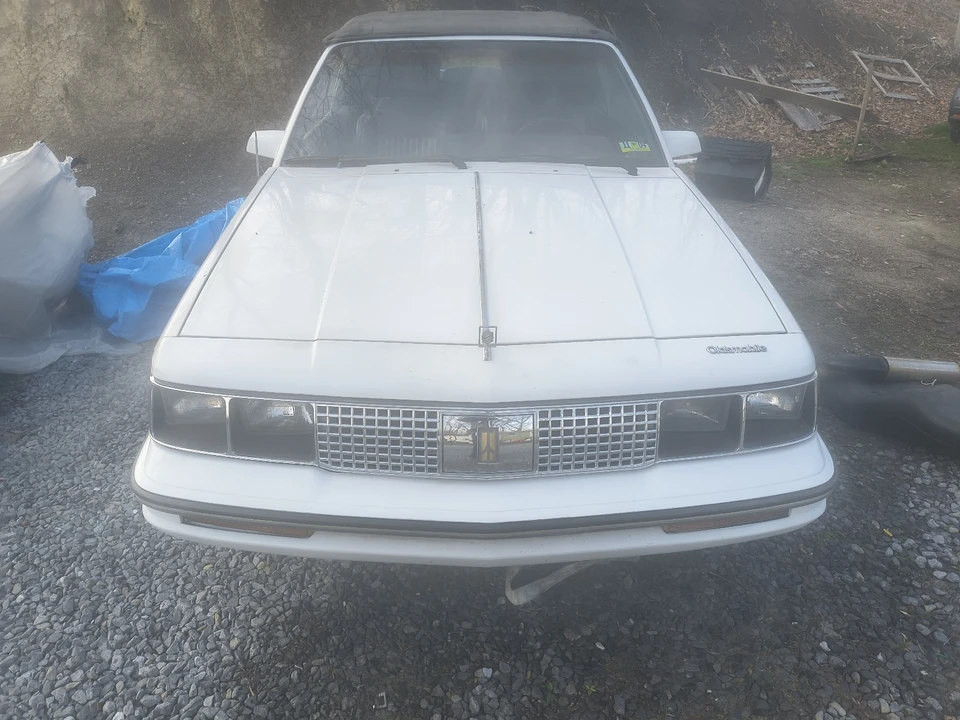 1985 Oldsmobile Cutlass Supreme - Image 4 of 10
