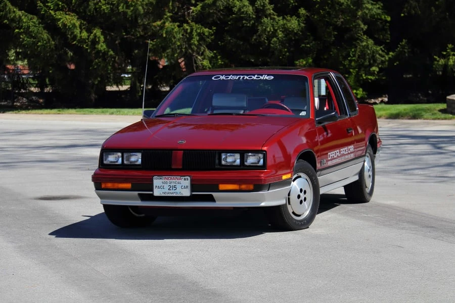 1985 Oldsmobile Calais - Image 9 of 30