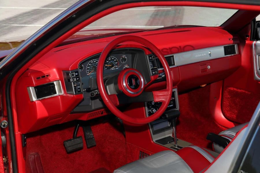 1985 Oldsmobile Calais - Image 21 of 30
